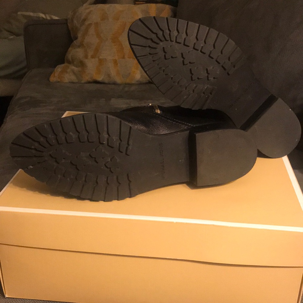 Leather bootie, grip sole. Worn once. - Picture 3 of 6